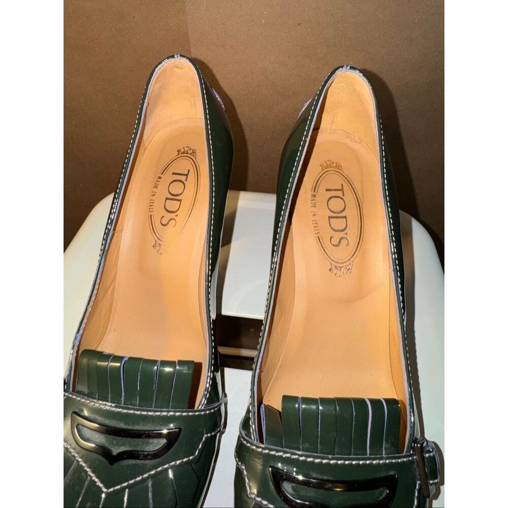 Tod’s Green Leather Loafer Heels - Picture 5 of 11
